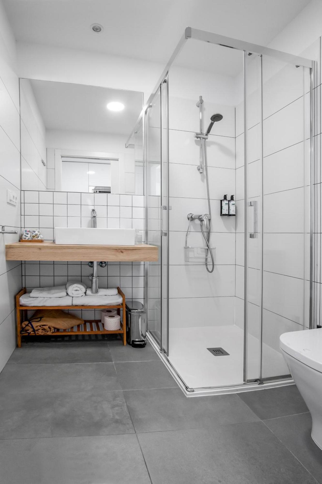 Snoe Hotel Camino Do Eume Apartamentos Puentedeume Kültér fotó
