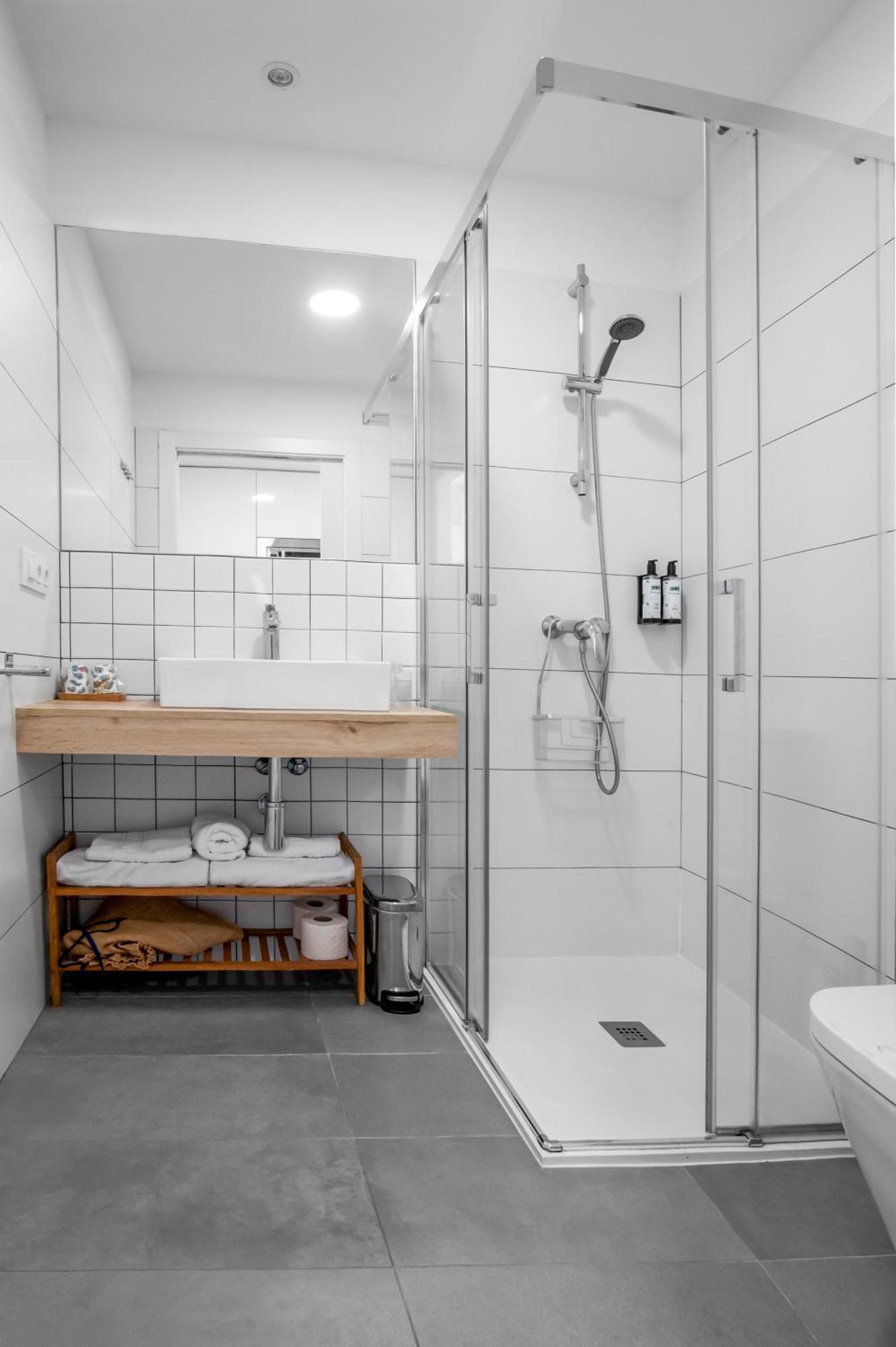 Snoe Hotel Camino Do Eume Apartamentos Puentedeume Kültér fotó